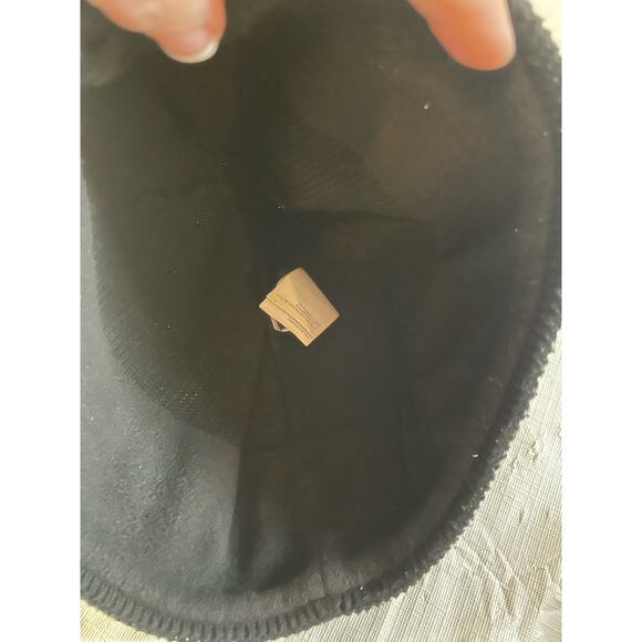 The North Face Black Winter Hat Beanie GUC - Picture 3 of 7